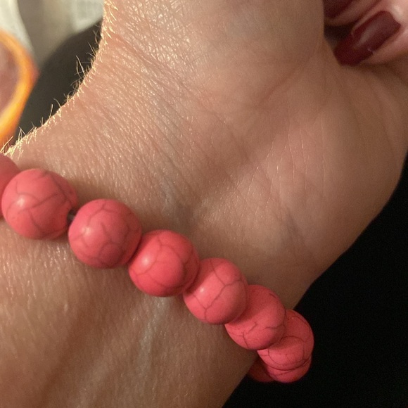 - HD Pink Beaded Willie G Bracelet - Picture 3 of 4